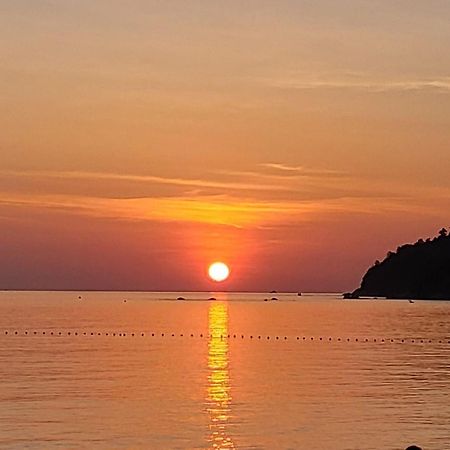 Charming Lipe Beach Resort Extérieur photo