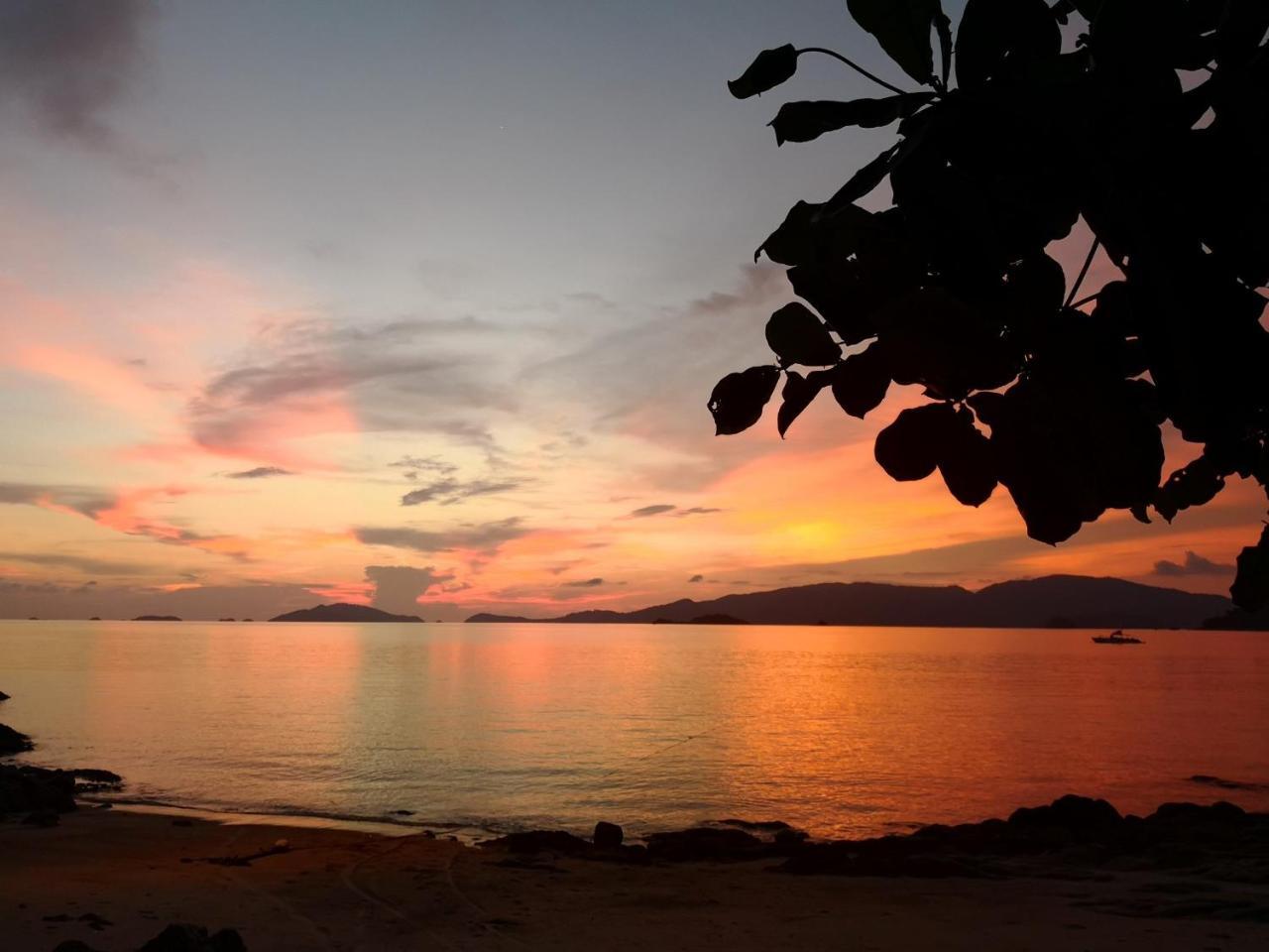 Charming Lipe Beach Resort Extérieur photo